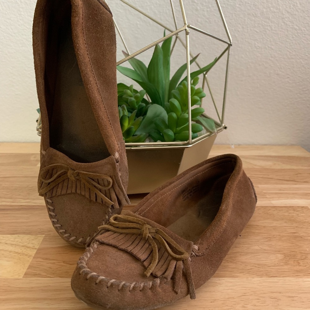 Minnetonka moccasins brown